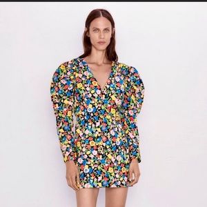 NWOT ZARA FLORAL DRESS🌸
